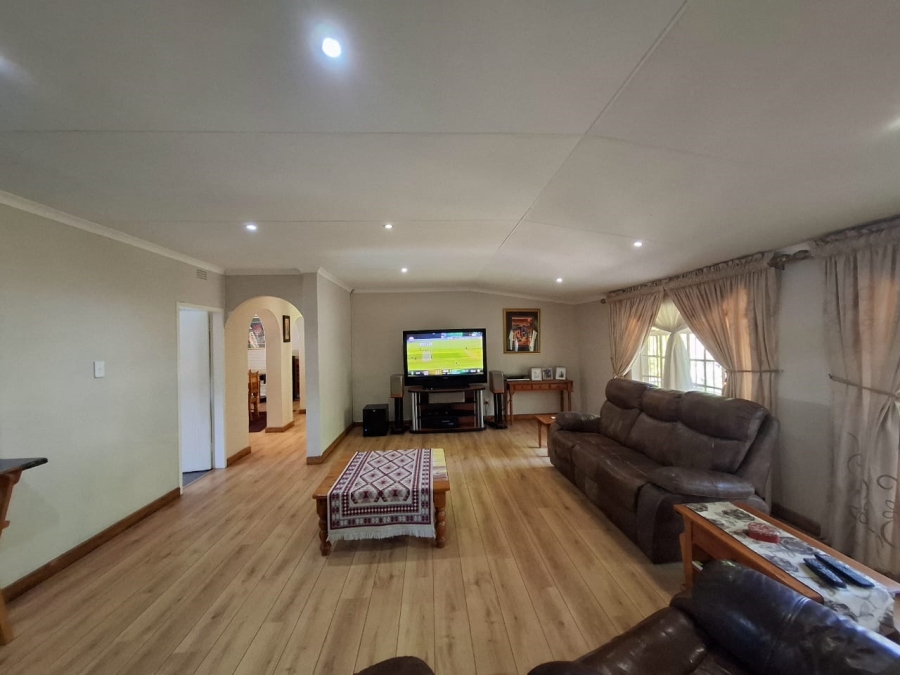 4 Bedroom Property for Sale in Protea Park North West